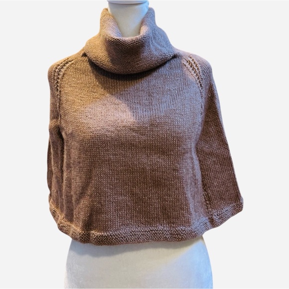 Hand knit silk / wool turtleneck capelet, NWT - Picture 5 of 11
